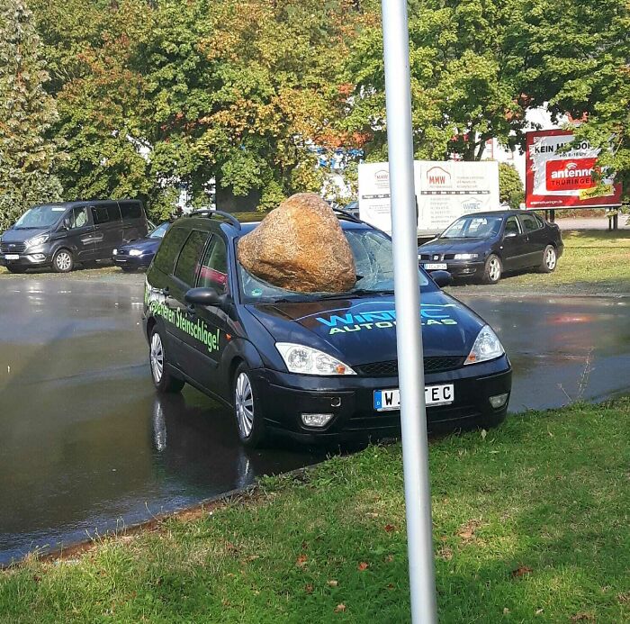 This Window Repair Advertisement