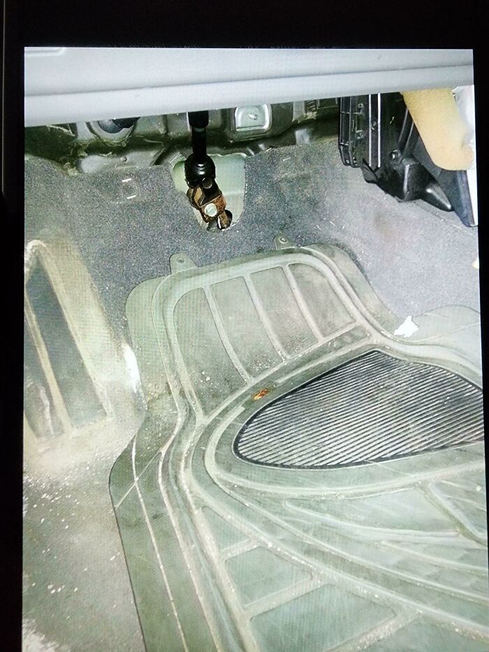 C/S Couldn't Goto Work This Morning, Going Through Messy Divorce