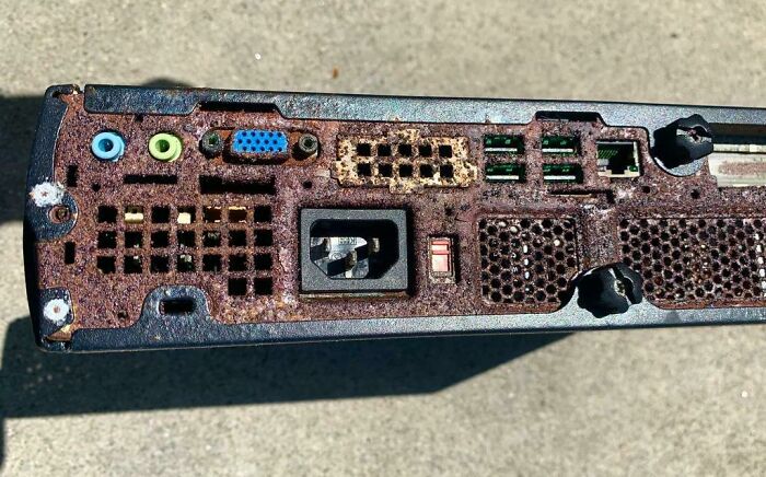 Me está dando tétanos de ver eso