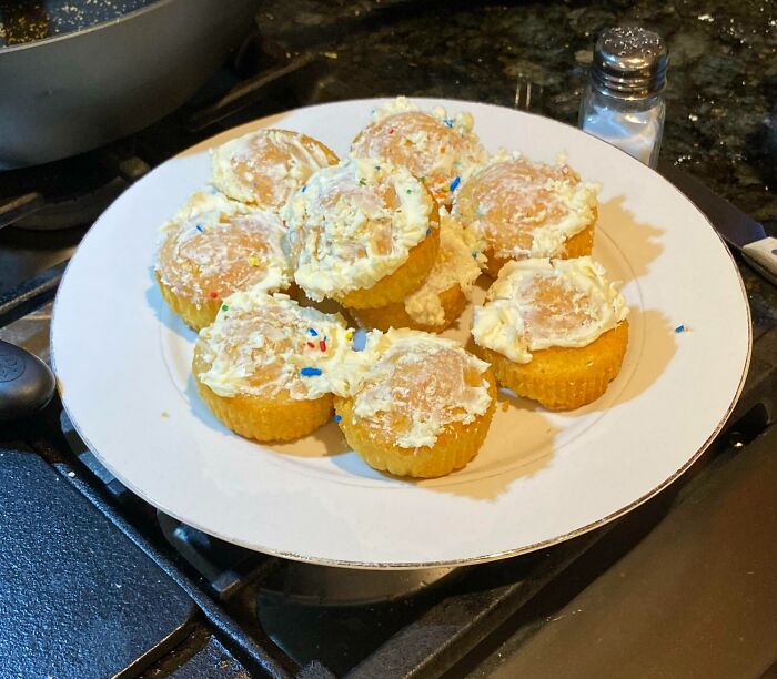 Wife Made Cupcakes, 8-Year-Old Ate The Frosting