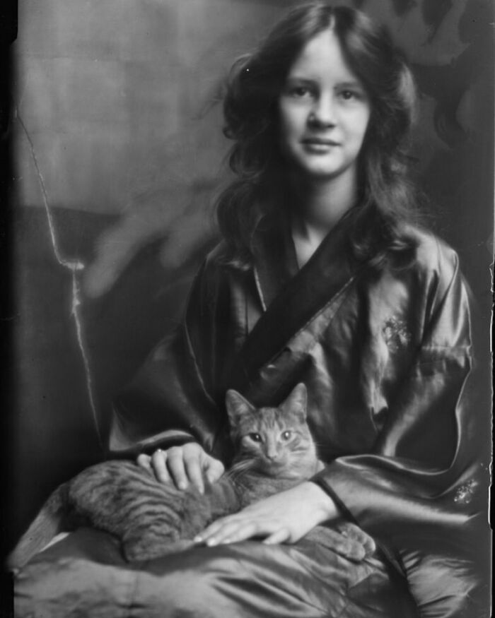 Vintage Studio Portrait Of Girl A With Cat, Circa 1913