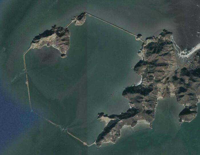 Why Does North Korea Have So Many Causeways? Do You Think They Are Just Roads Or Do They Generate Power Somehow? Gr57+qm6 Sinmi-Dong, North Korea (39.5094200, 124.8141352)