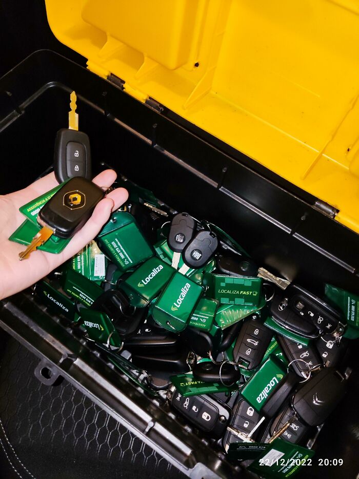 I Rented A Car And They Forgot The Key Box In The Back Seat