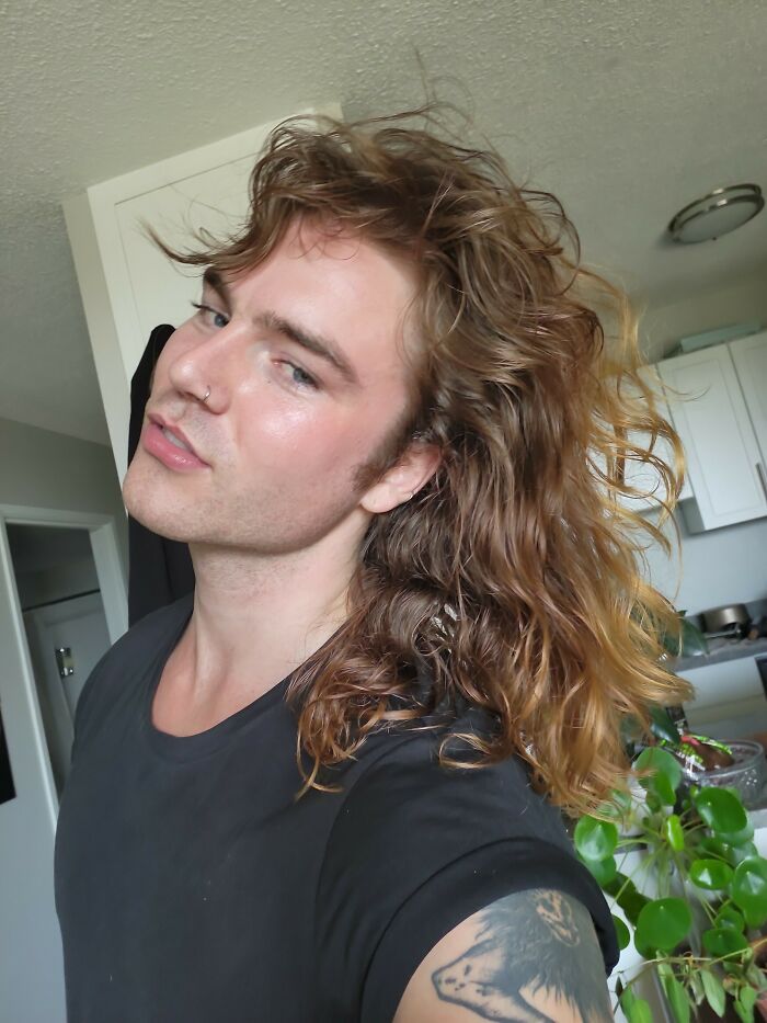 Long Time Lurker, First Time Poster ! Hello Everyone