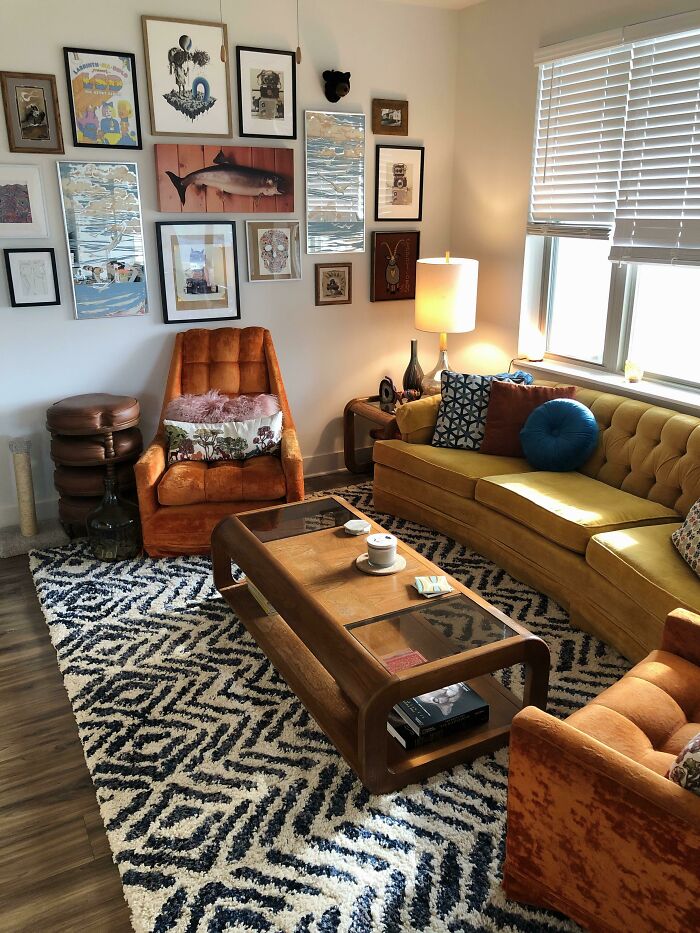 A Few Weeks Ago I Posted My Thrifted Broyhill Sofa- Here’s The Final Result With All My Retro Finds!