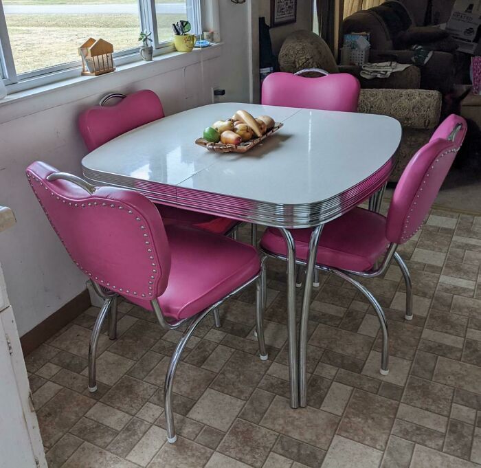 I Drove Five Hours To Pick Up This Beautiful Hot Pink And Chrome 1950's Table & Chairs