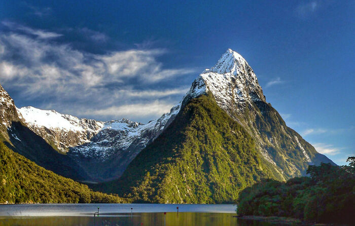 Picture of Mitre Peak mountain