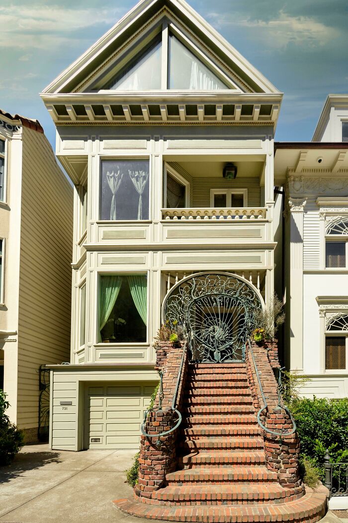 Incredible Iron Gate