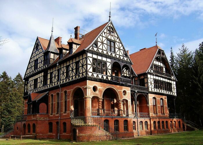 A Hunting Lodge In Northern Germany (Jagdschloss Gelbensande)