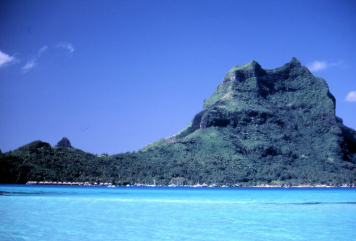 Mountain and ocean in Bora Bora