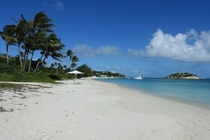 Beach and ocean in Lizard Island