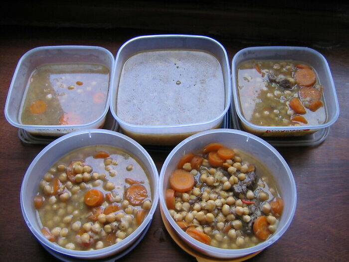 20 Historias sobre personas adineradas que muestran su desconexión con la realidad