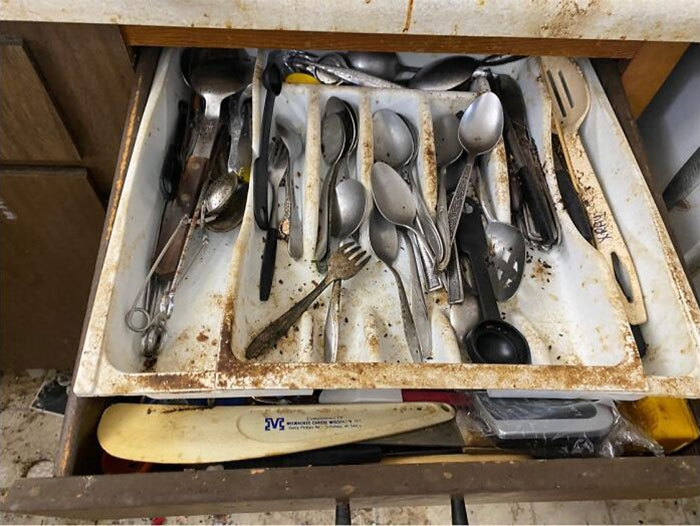 The "This Is Why I Don't Do Potlucks" Facebook Group Shares The Worst Dishes Someone Had The Audacity To Serve (40 New Pics)