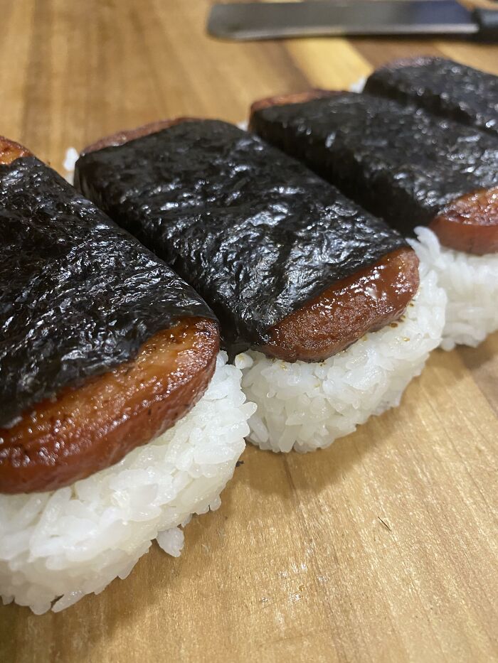 30 People Share Their Favorite Low-Effort Comfort Meals That Require 3 Ingredients Or Less