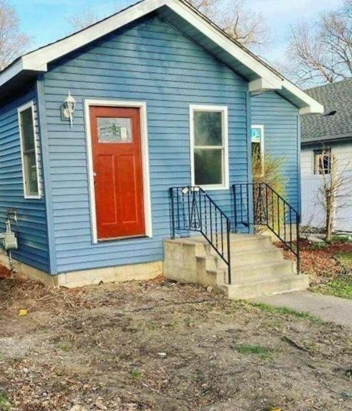 This Instagram Account Shares Pics With Little To No Context, And Here Are 40 Of The Funniest Ones