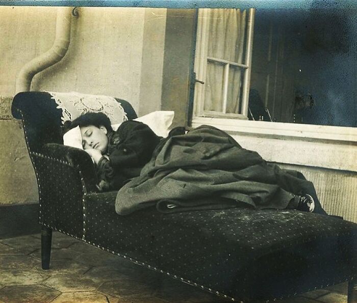 The Nap. German Cabinet Card Composition ‘Frede Schlafend Auf Der Terasse No 165’ Circa 1900s