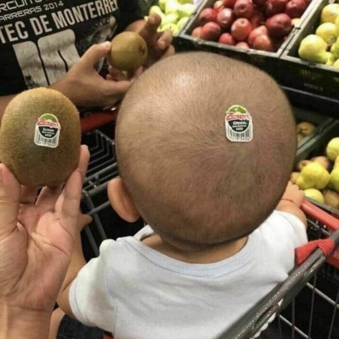 This Instagram Account Shares Pics With Little To No Context, And Here Are 40 Of The Funniest Ones