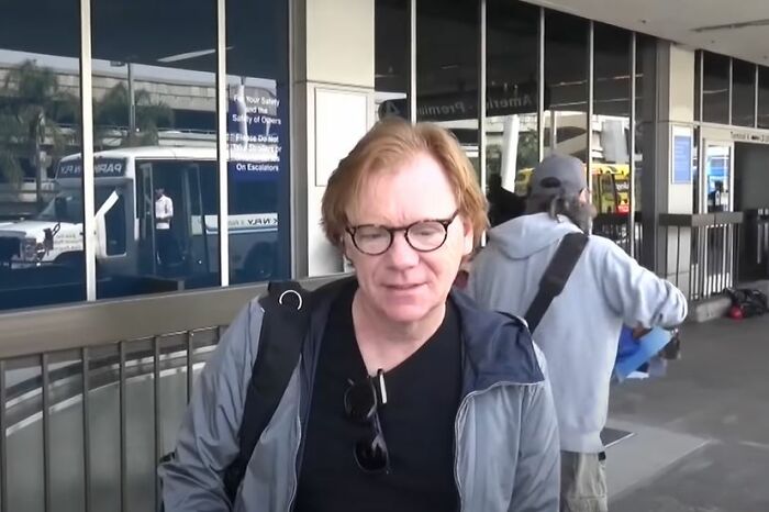 "¿Qué actores abandonaron una franquicia cinematográfica o una serie de televisión, y nunca más volvieron a ser populares?" (25 respuestas)