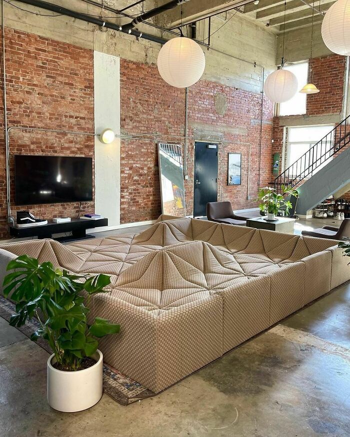 Gucci X Pierre Paulin Dune Sofa