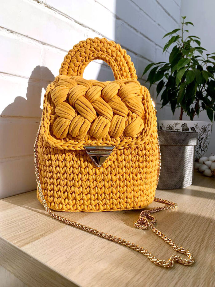 Mustard Bag With Chain