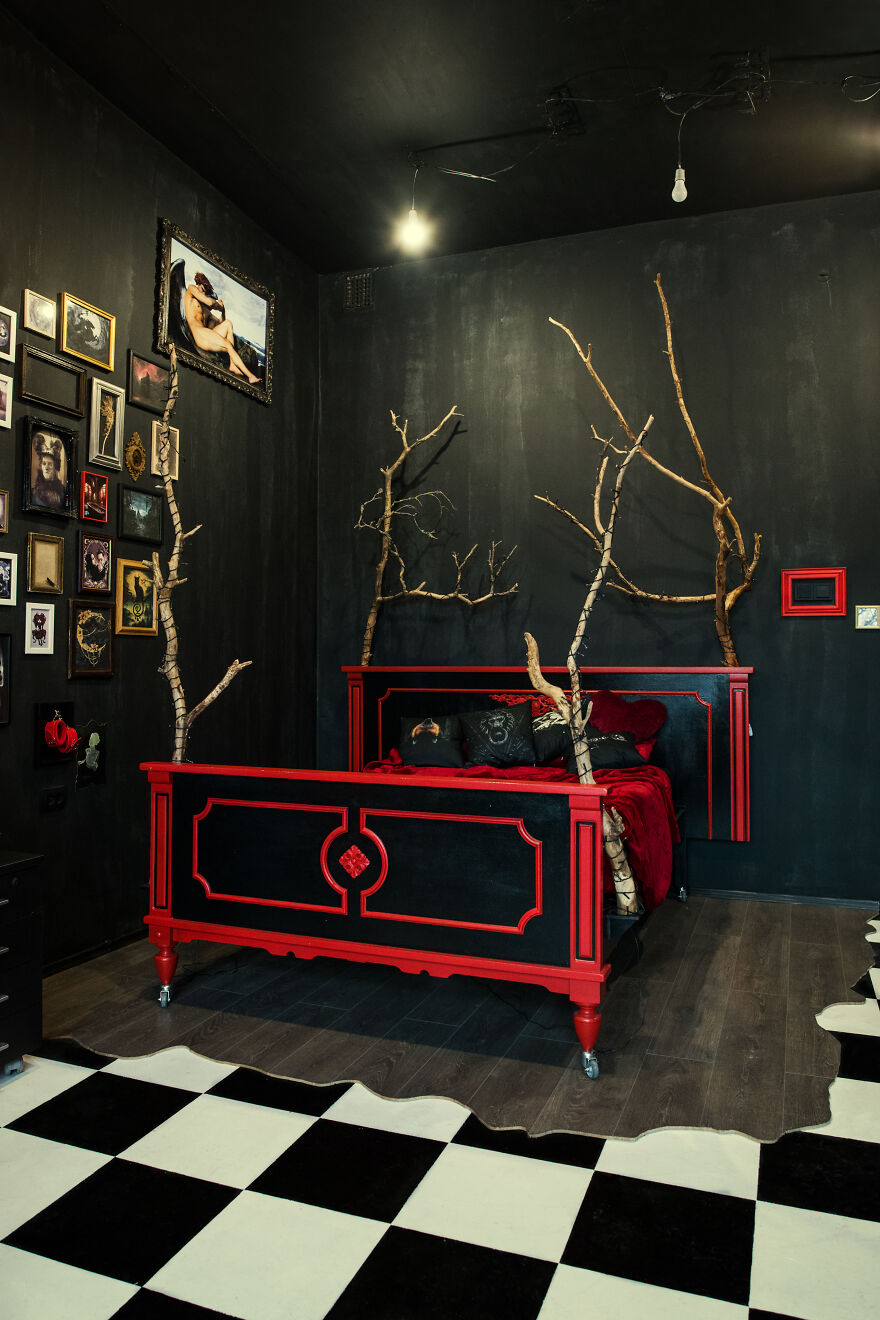 I've Built The Very First Gothic Photo Studio In Lithuania