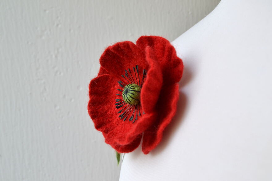 Red Poppy Brooch