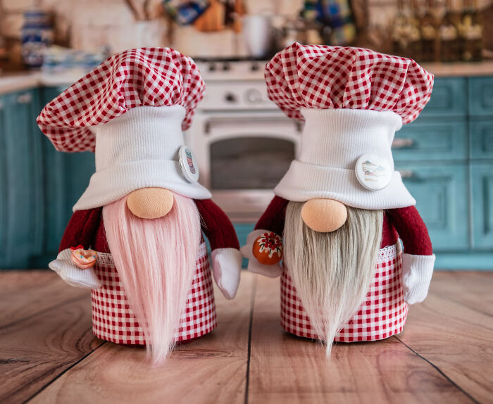 I Make Adorable Gnomes (26 Pics)