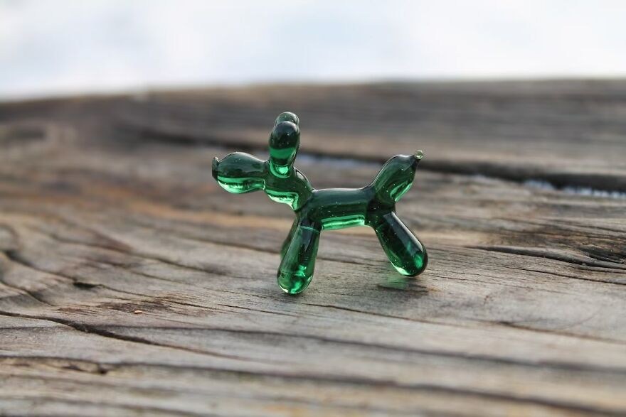 I Make Glass Balloon Dog Figurines (16 Pics)
