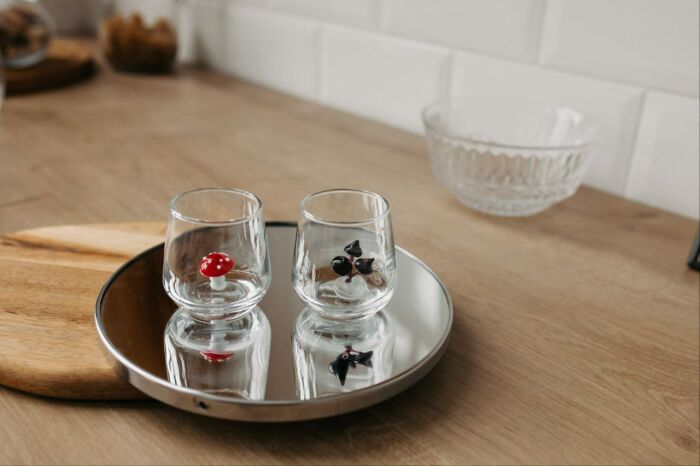 I Made Drinking Glasses With An Unique Addition Inside (10 Pics)