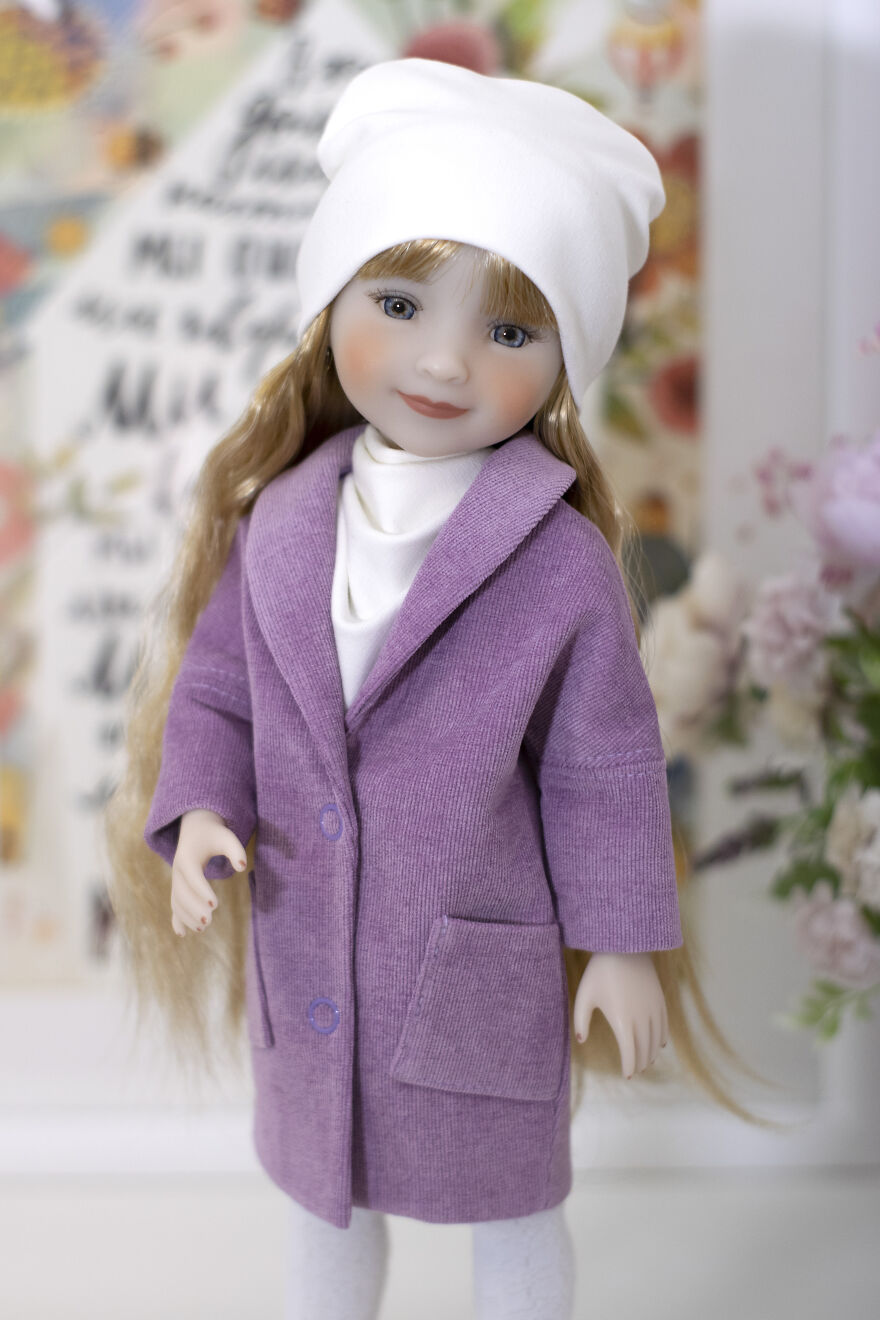 I Make Clothes, Shoes And Accessories For Dolls.