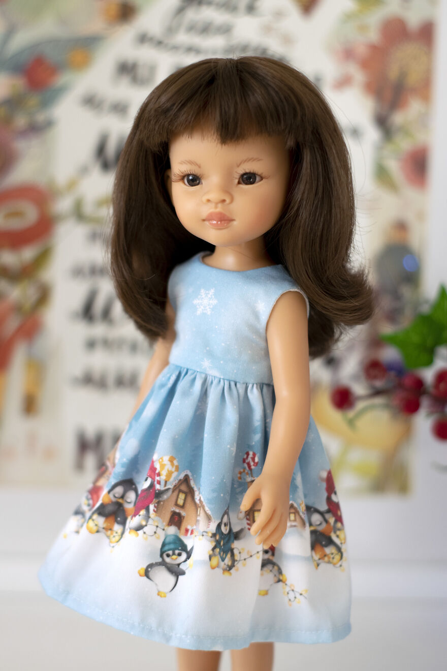 I Make Clothes, Shoes And Accessories For Dolls.