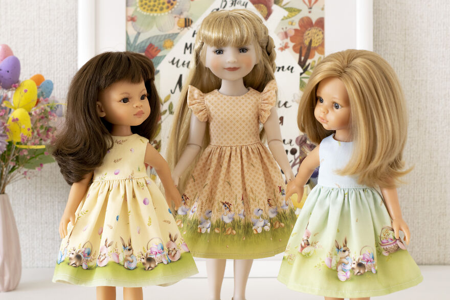 I Make Clothes, Shoes And Accessories For Dolls.