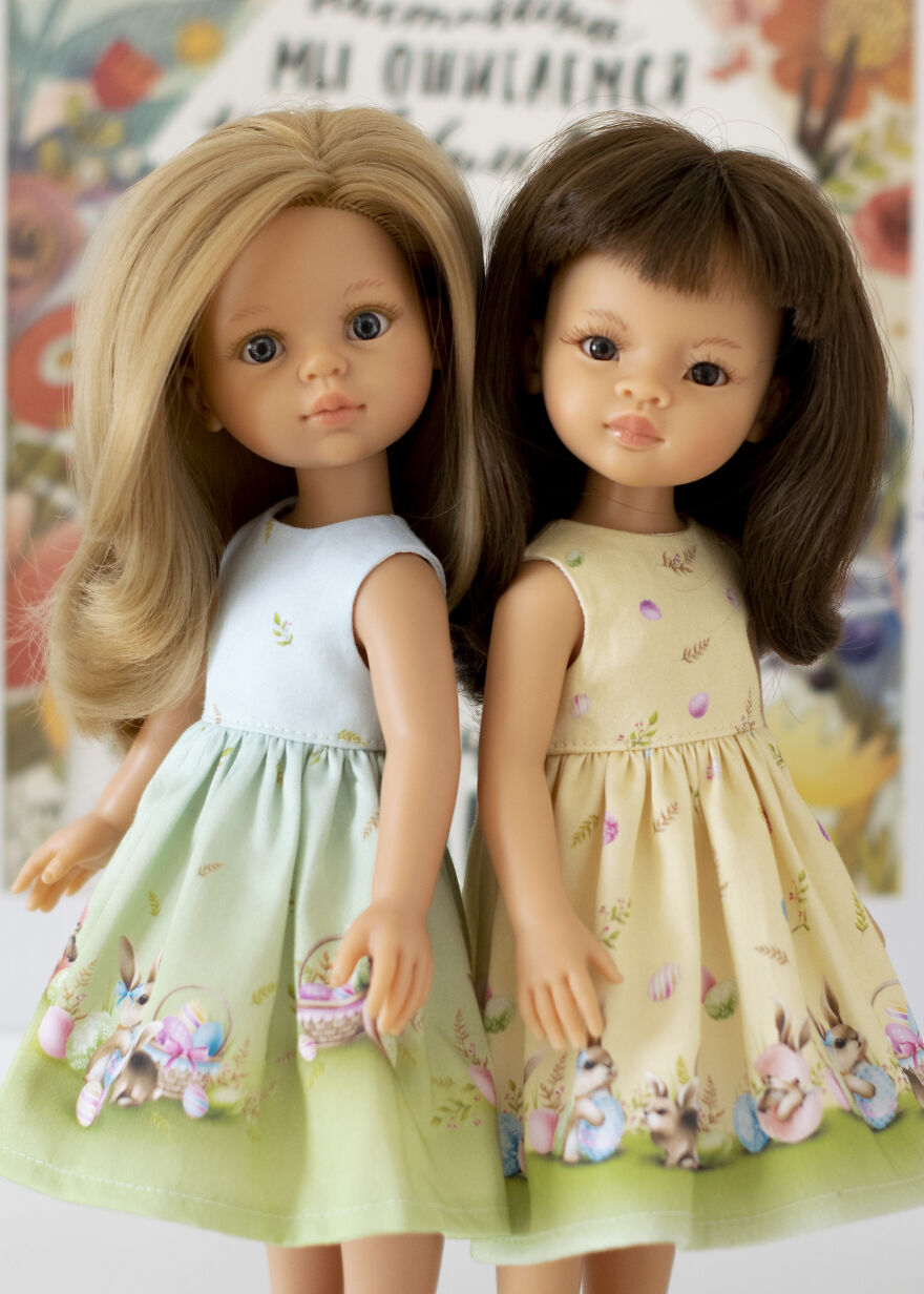 I Make Clothes, Shoes And Accessories For Dolls.