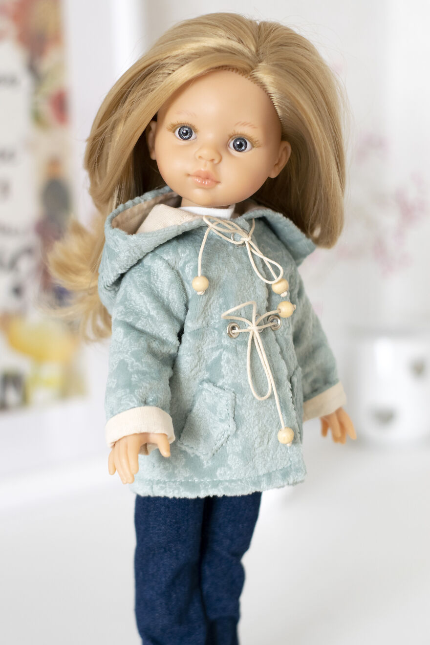 I Make Clothes, Shoes And Accessories For Dolls.