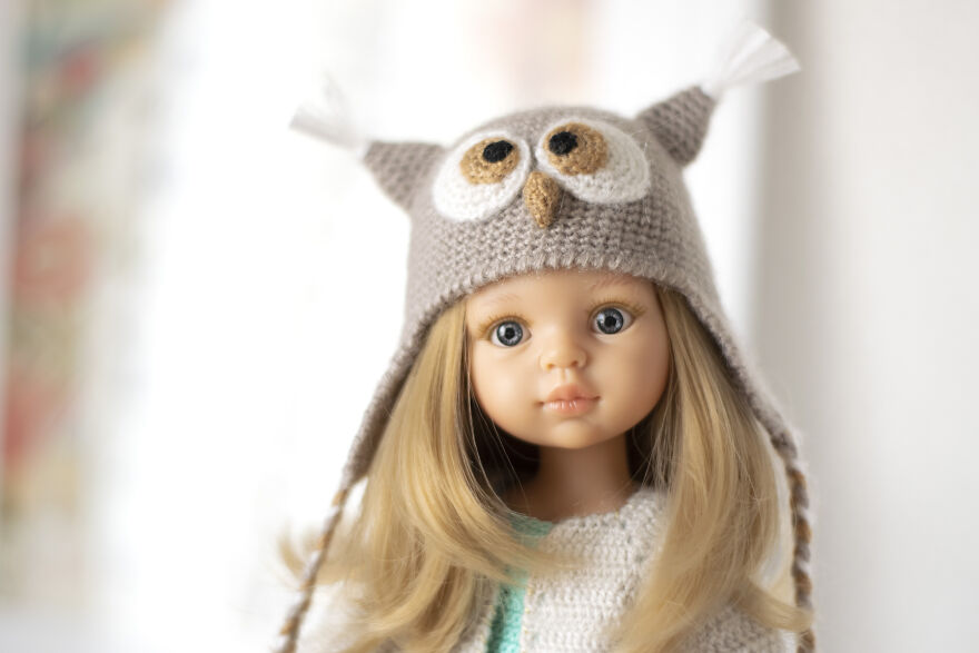 I Make Clothes, Shoes And Accessories For Dolls.