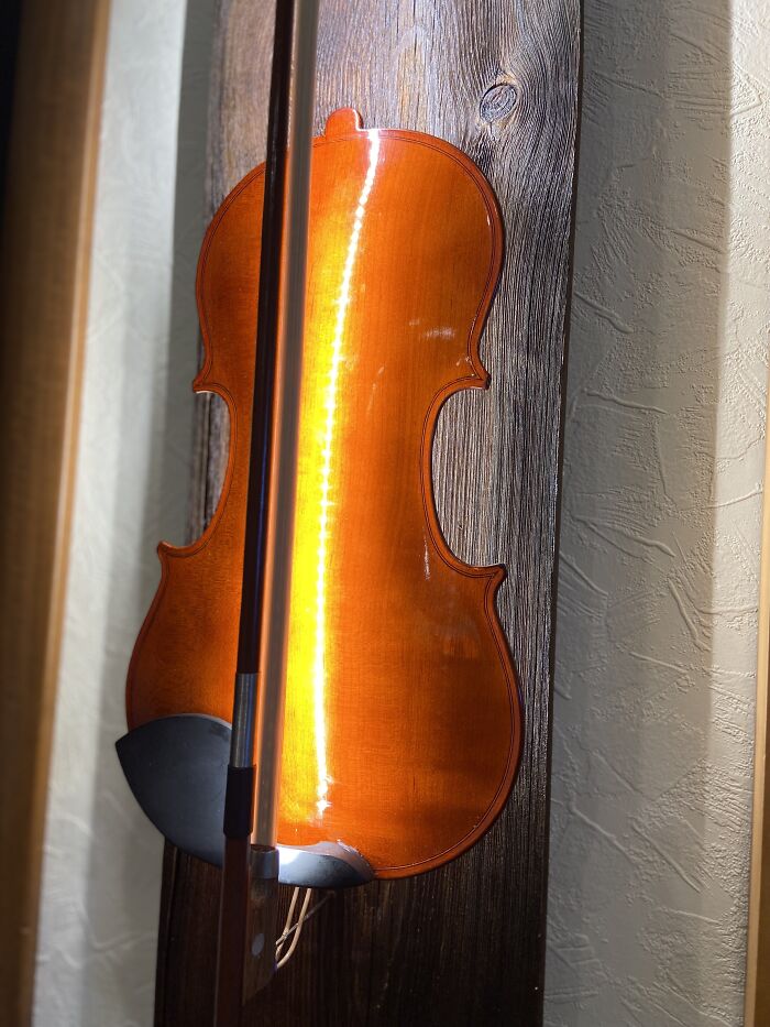 I Made A Violin Sconce, And Here Are The Results