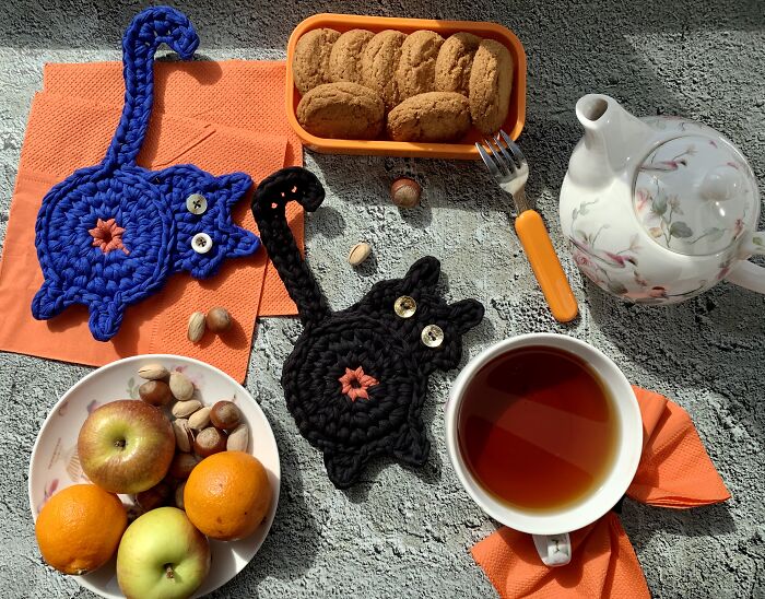 Crochet Pattern. Crochet Cat Butt Coaster