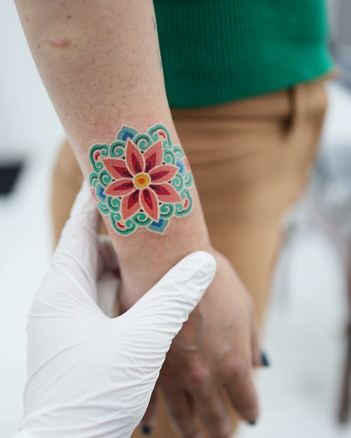 Tattoo Artist Turns Iconic Artwork And Illustrations Into Unique Tattoos By Blending Korean Culture References On The Skin