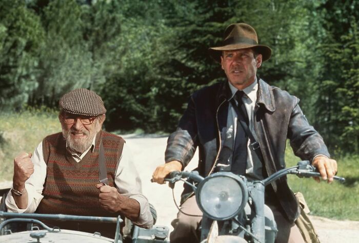 This Son Transports His Dad In Movie Scenes And The Result Is Hilarious (21 New Pics)