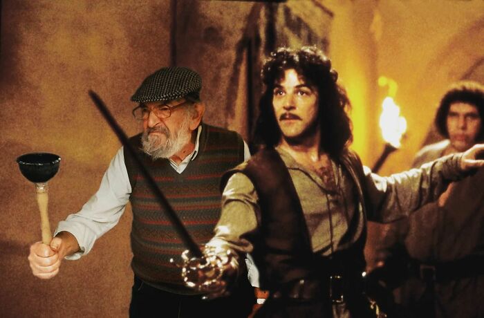 This Son Transports His Dad In Movie Scenes And The Result Is Hilarious (21 New Pics)