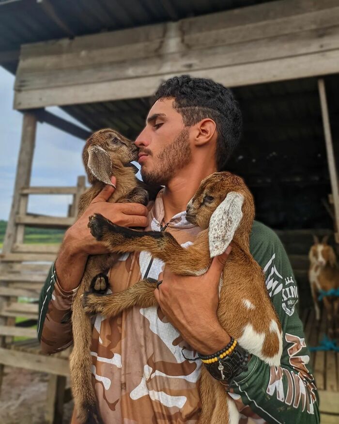 This Man From Brazil Who Lives On A Farm Shares A Beautiful Bond With A Rescued Capybara