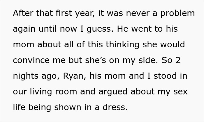 Guy Insists His Fianc&eacute;e Wear A Red Wedding Dress As She's Not A Virgin And Would Be "Deceiving Guests", Gets Dumped Instead