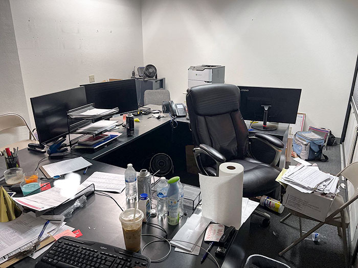 My Husband Was Promoted To His Former Boss's Position, And The Guy Left His Office Like This For My Husband To Move Into