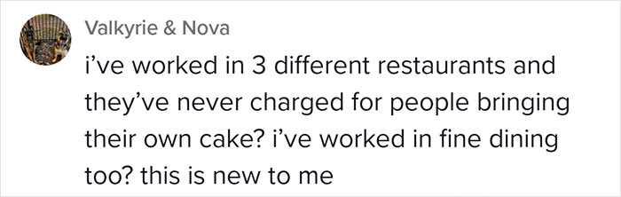 Woman Is Confused About Getting Charged A $25 &ldquo;Cake Cut&rdquo; Fee And Not Being Told About It In Advance