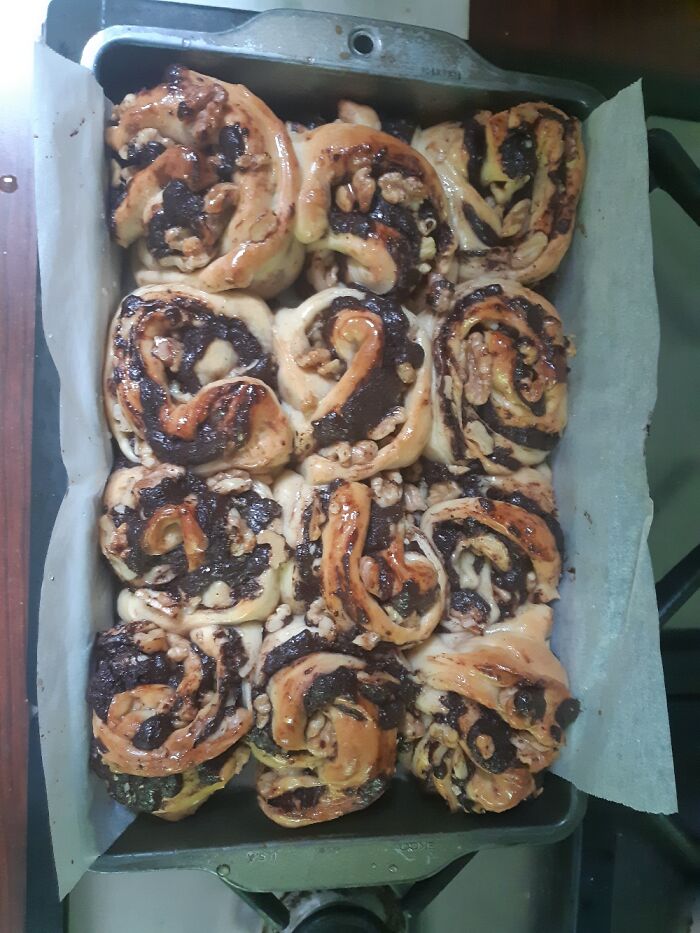 Chocolate-Walnut Babka Buns
