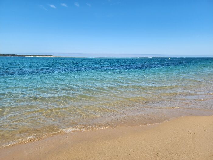 Inverloch, Victora, Australia.34 C Today, 33c Tomorrow