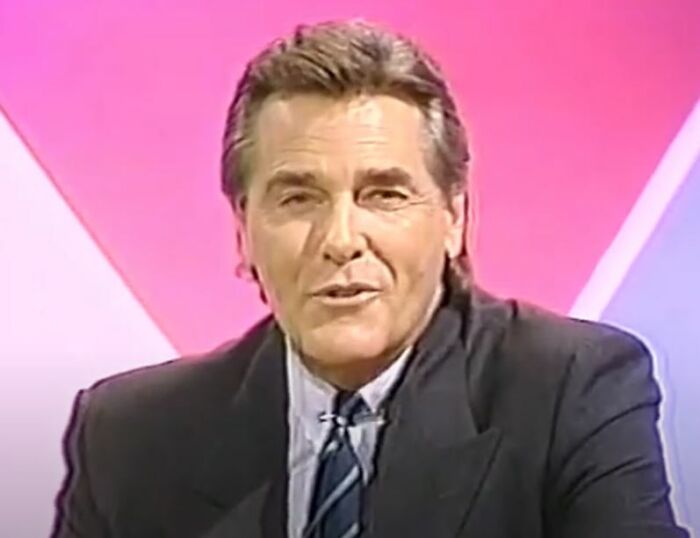 “What Actor Or Actress Stupidly Left A Movie Franchise Or TV Series Thinking They Were Too Good For It, Only To Never Be Popular Again?” (30 Answers)