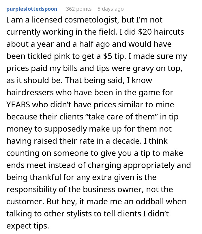 Guy Always Leaves A $5 Tip On His $20 Haircut, And His Barber Seems Very Disappointed