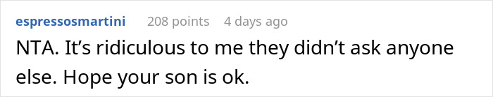 Parent Refuses To Make Their Ill 17-Year-Old Son Give Up His Seat For An Elderly Woman, Wonders If They Did The Right Thing Parent Refuses To Make Their Ill 17-Year-Old Son Give Up His Seat For An Elderly Woman, Wonders If They Did The Right Thing