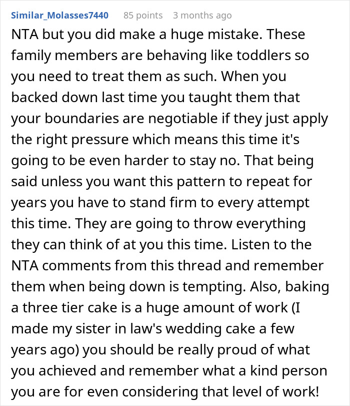 Family Has To Pick Sides After Woman Refuses To Bake More Cakes For Cousin After She Disappeared When She Had To Pay For The First One